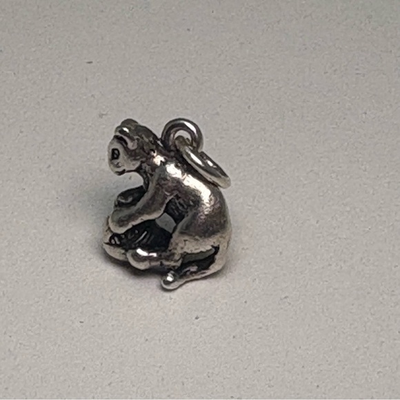 James Avery Jewelry - James Avery Retired 3D cat With Ball Of Yarn Charm